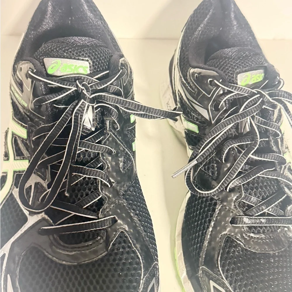 Asics dynamic sneakers